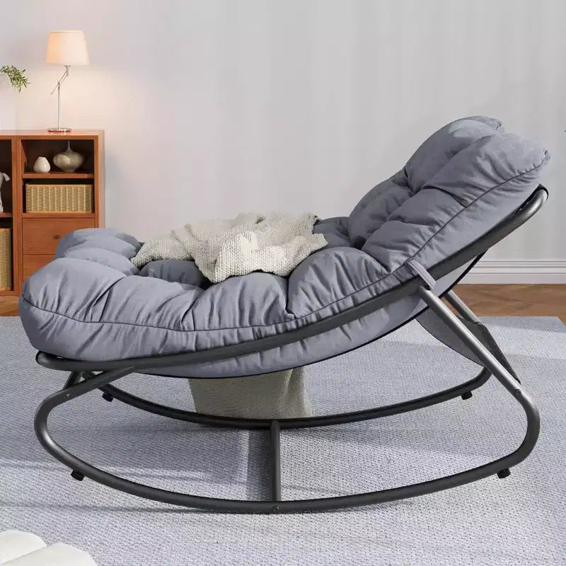Fauteuil à bascule moderne