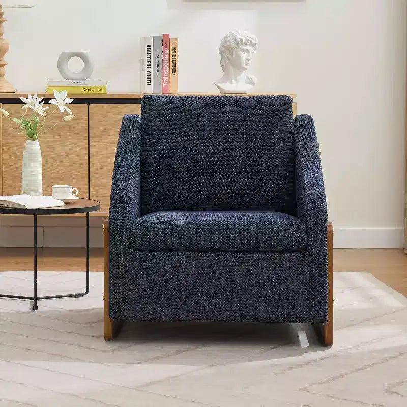 Fauteuil rembourré en bois