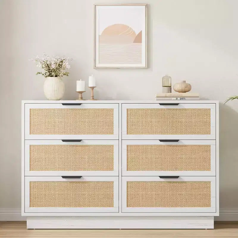 Commode en rotin avec tiroirs