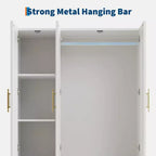 avec armoire blanche à portes vitrées